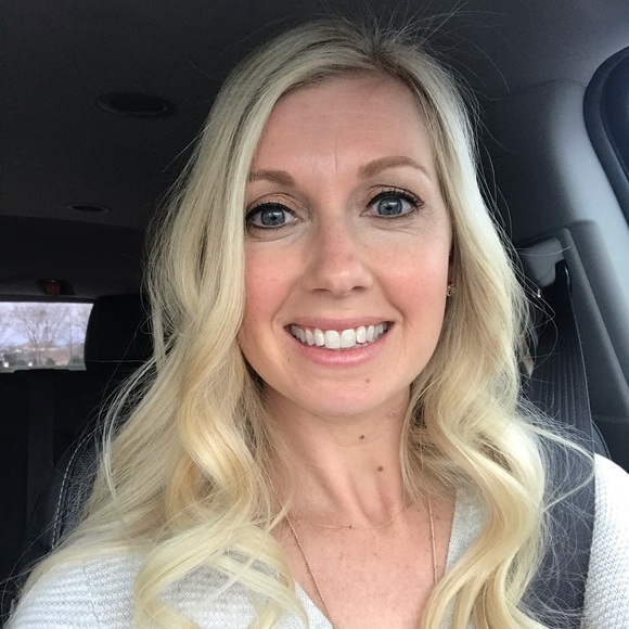 Meet your Posher, Carly - Picture 1 of 1